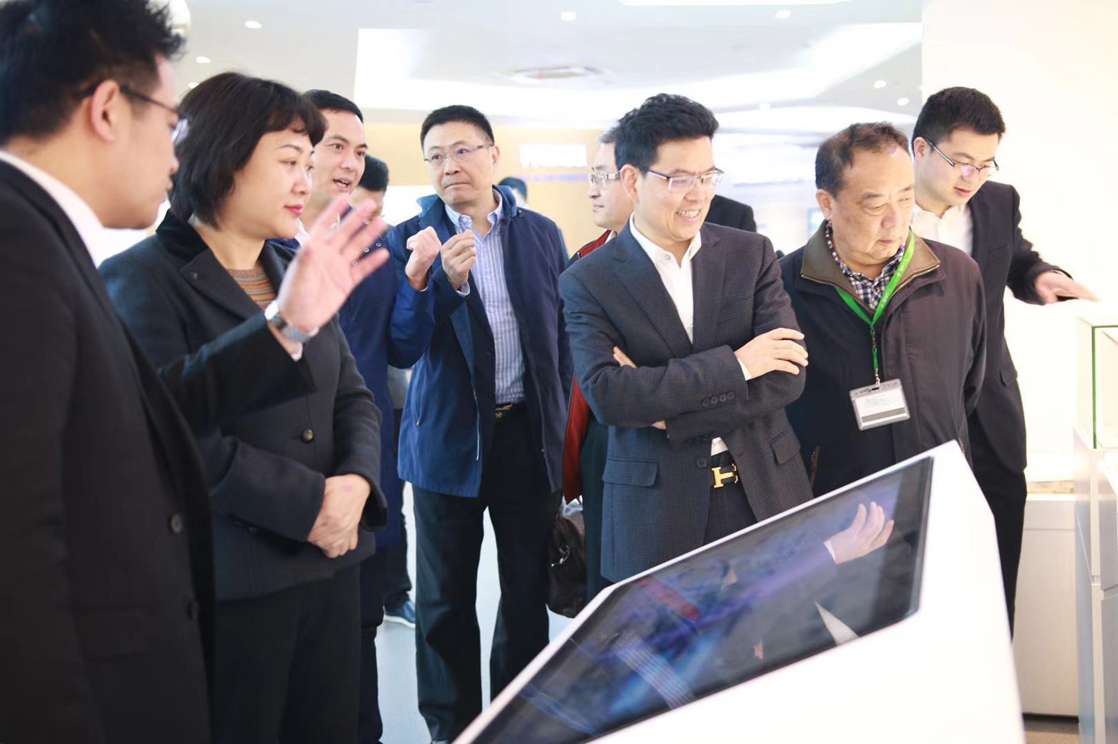 杭州海关副关长孙荣燕一行赴温州保税物流中心考察调研